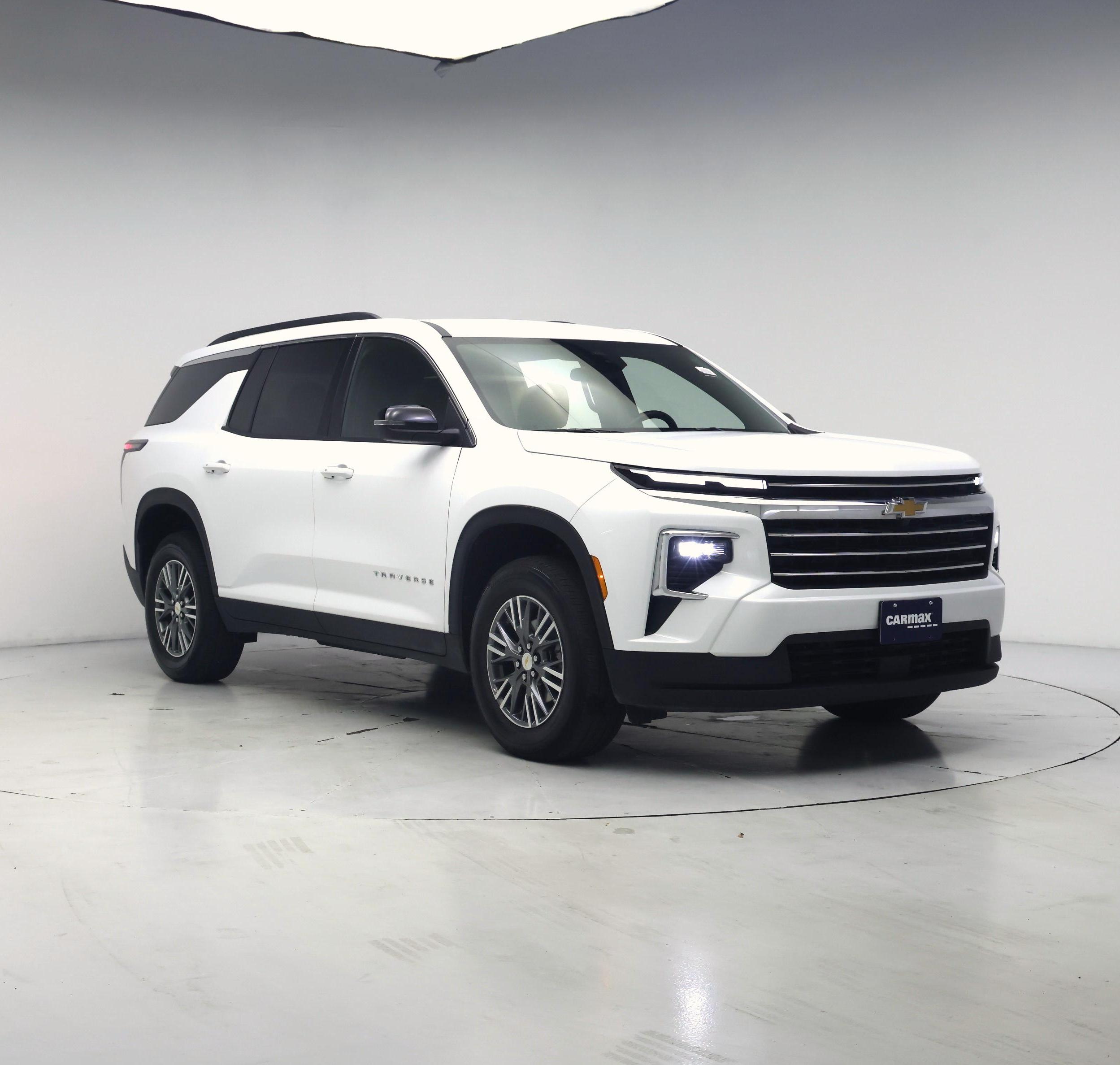 White 2026 Chevrolet Traverse SUV / Crossover Front-Wheel Drive Automatic
