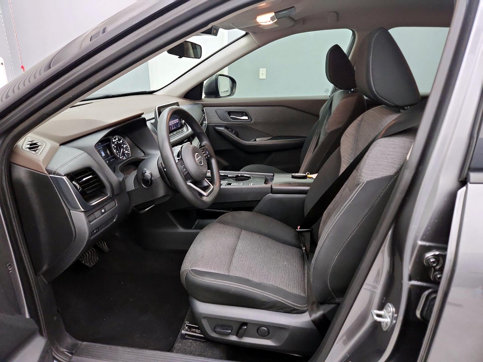 Power Seat(s) & Side Airbags
