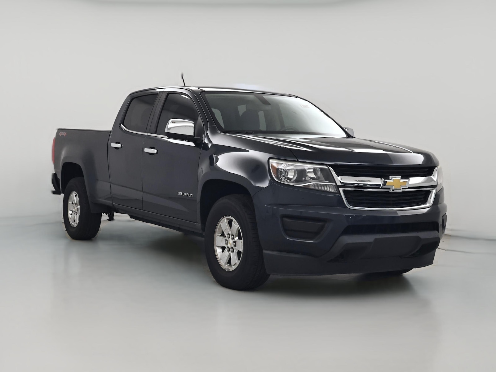 Bed Liner & Tow Hitch