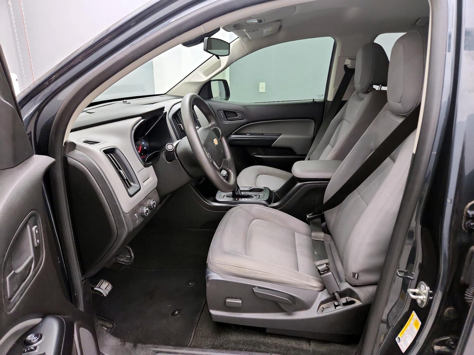 Power Seat(s) & Side Airbags