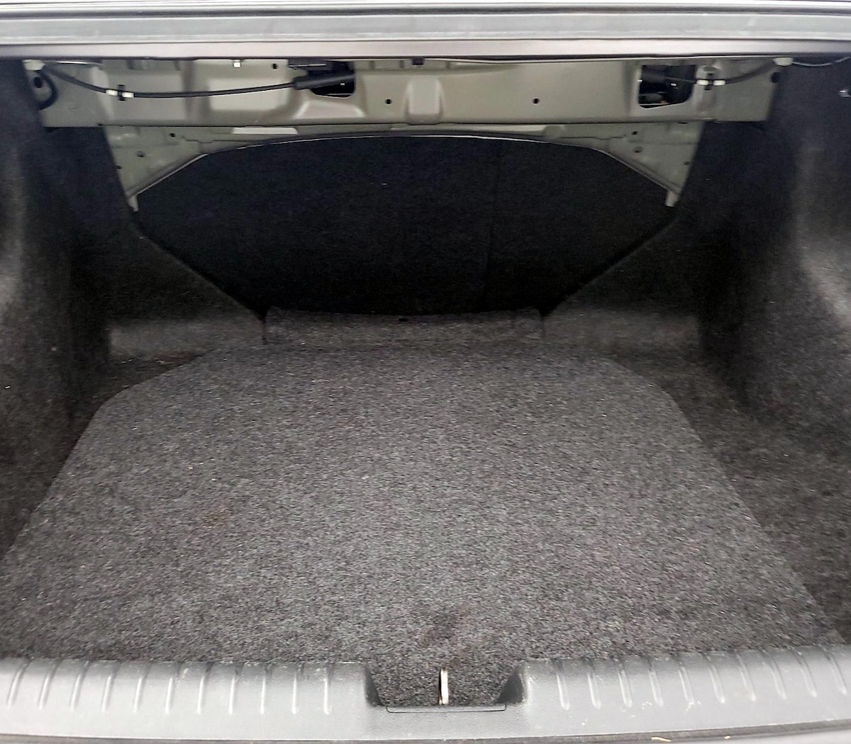 Trunk/Cargo (Seats Up)