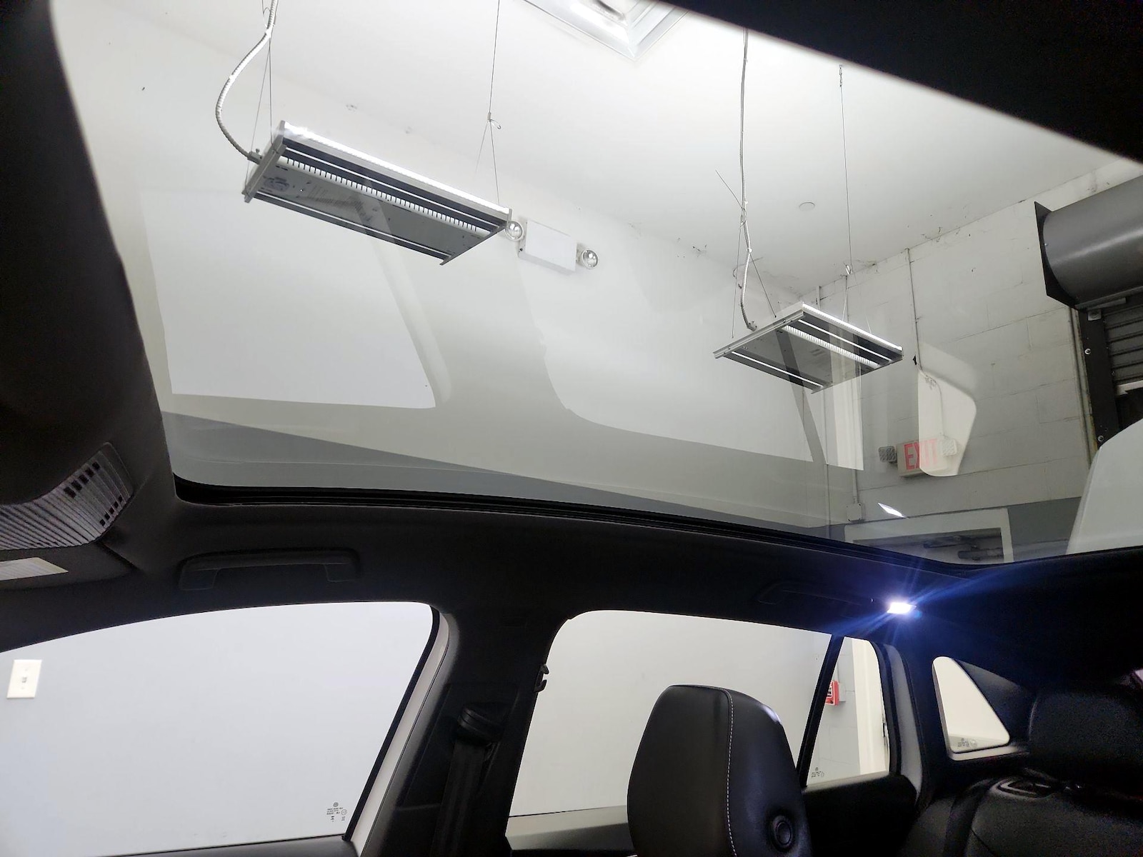 Skylight(s) & Overhead Airbags