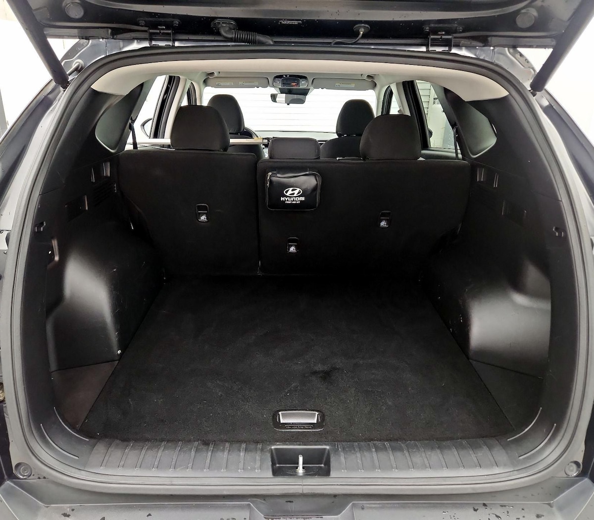 Trunk/Cargo (Seats Up)