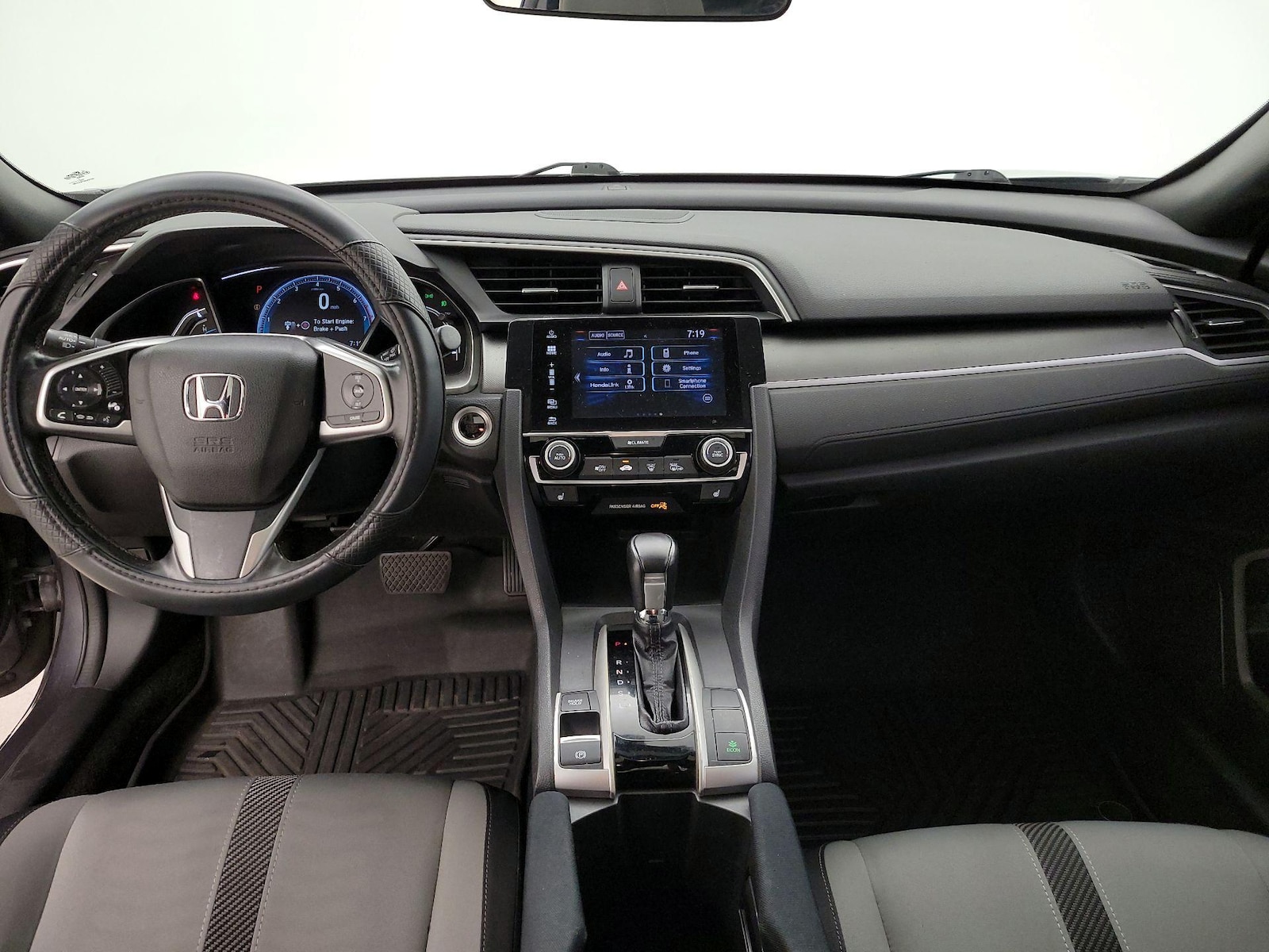 Apple CarPlay® & Android Auto™