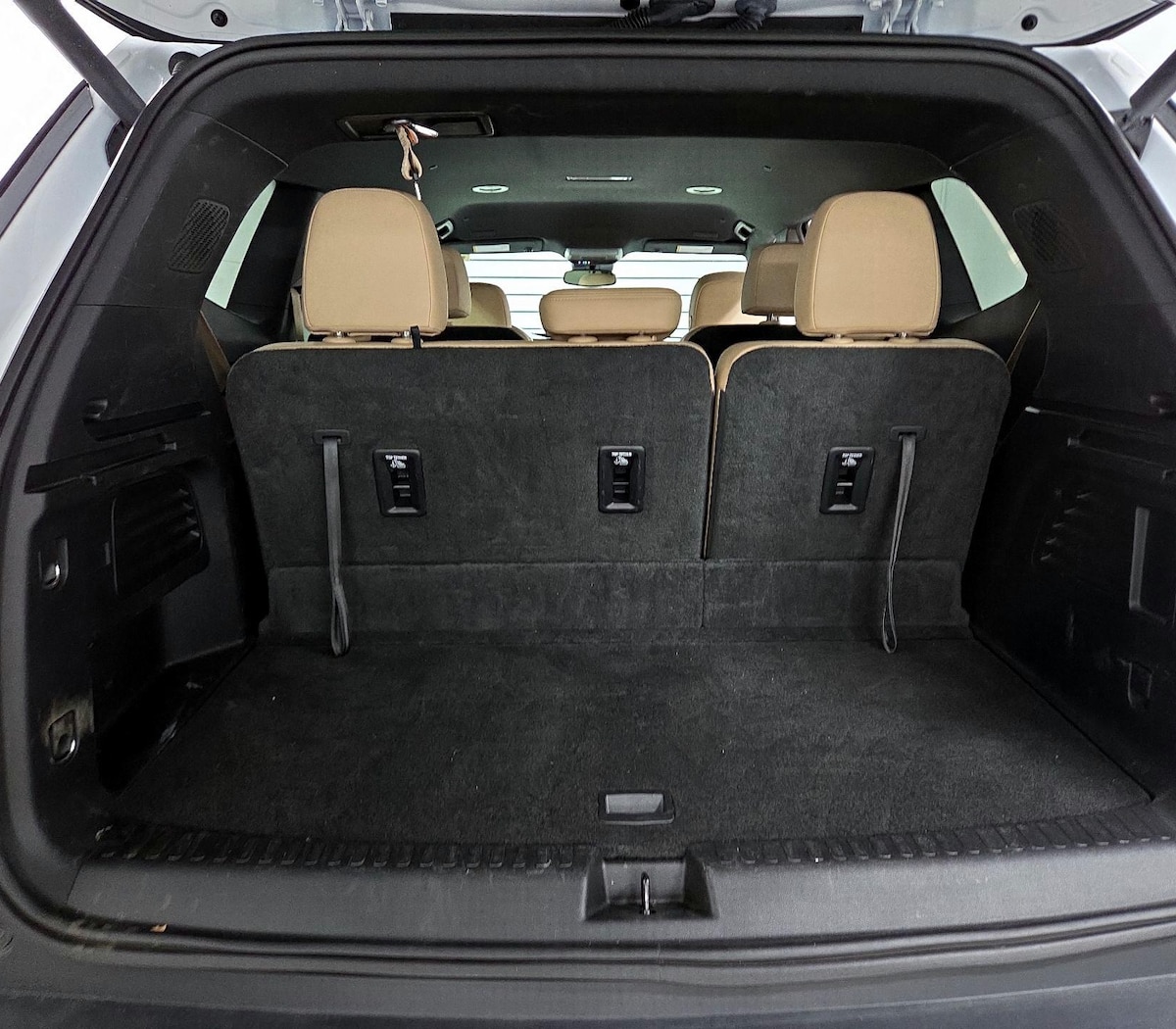 Trunk/Cargo (Seats Up)