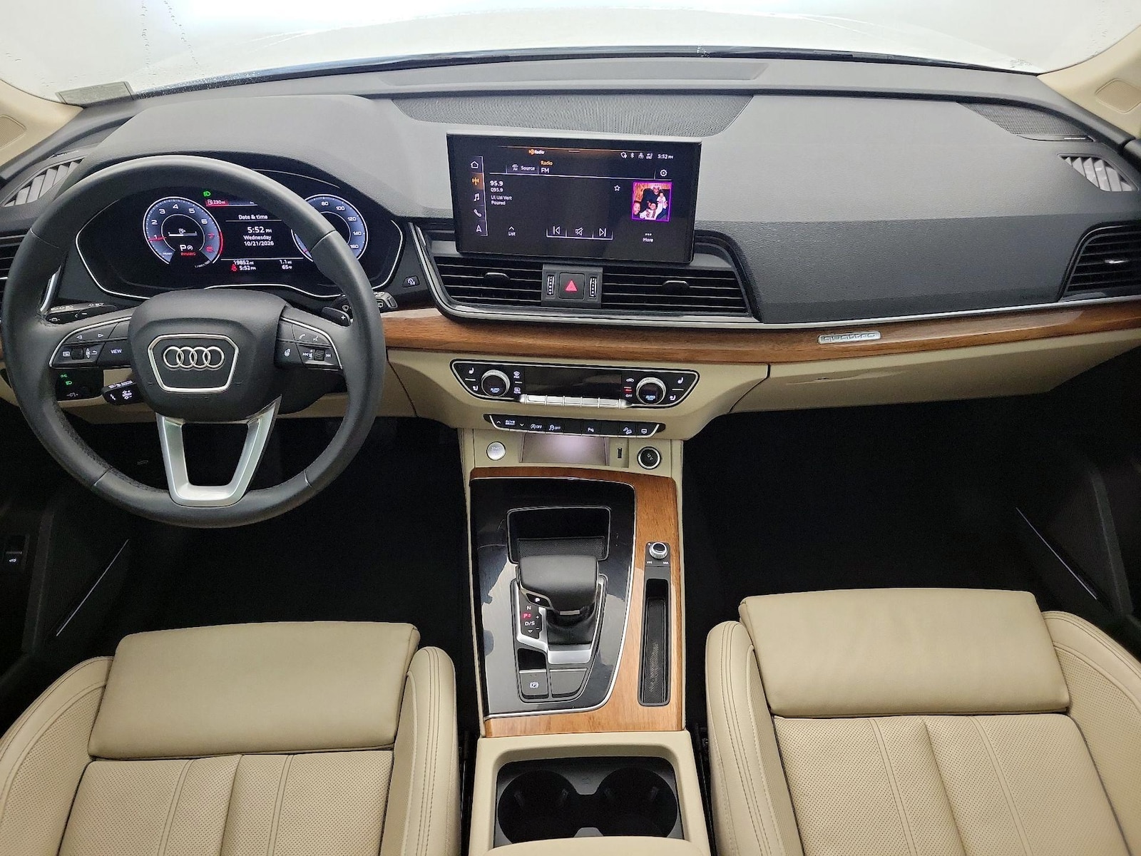 Apple CarPlay® & Android Auto™