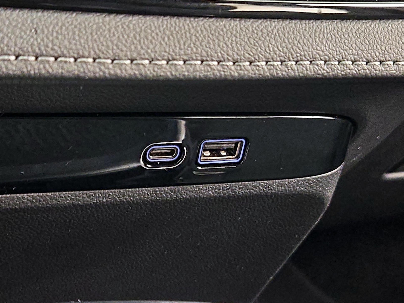 2026 Buick Enclave Preferred - Photo 19