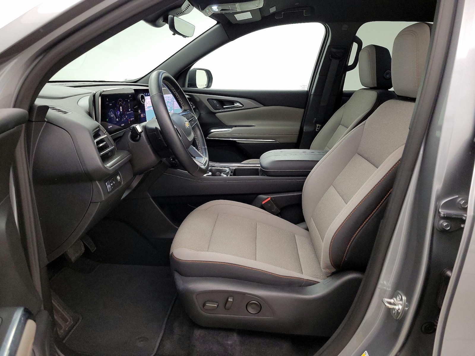 2026 Chevrolet Traverse LT - Photo 12
