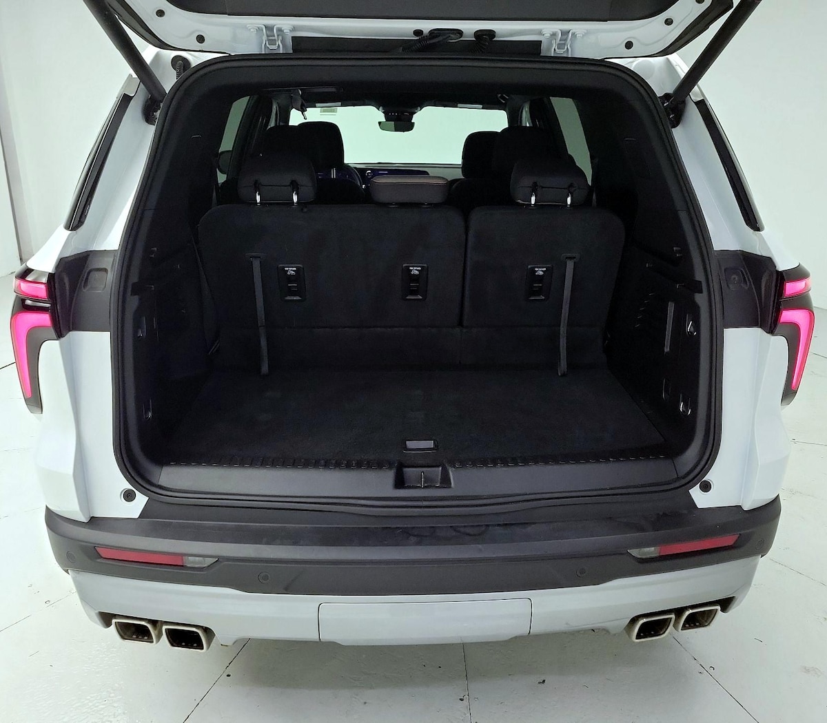 Trunk/Cargo (Seats Up)