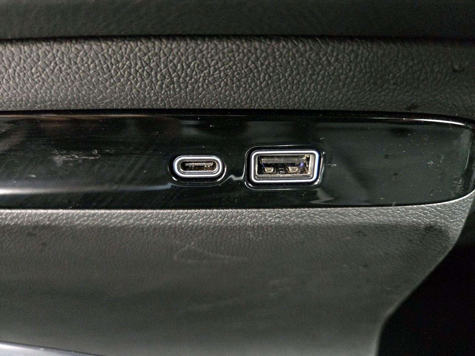 2026 Buick Enclave Preferred - Photo 20