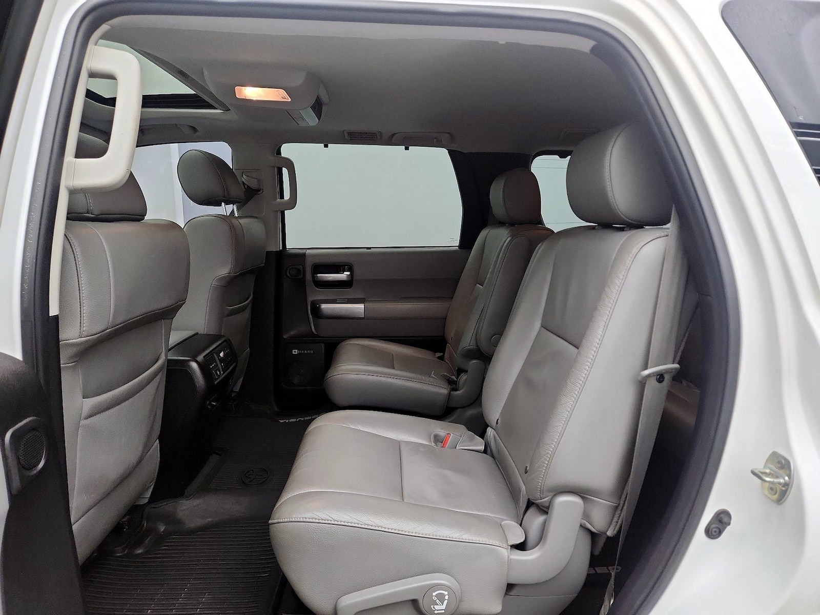 Rear Air Conditioning
