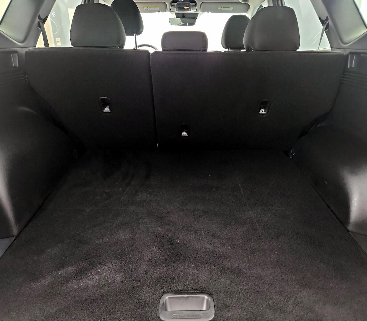 Trunk/Cargo (Seats Up)