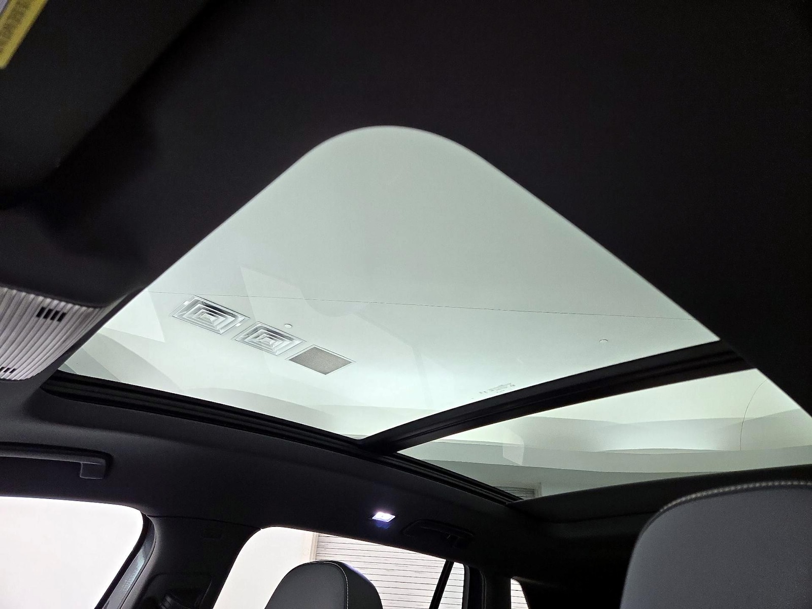 Panoramic Sunroof