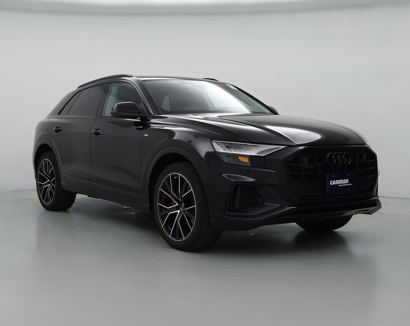 2023 Audi Q8 Premium Plus