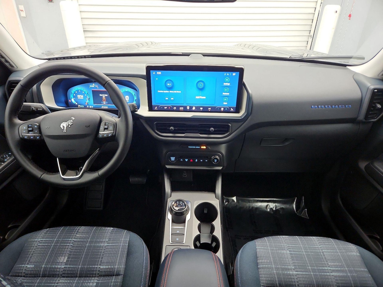 Apple CarPlay® & Android Auto™