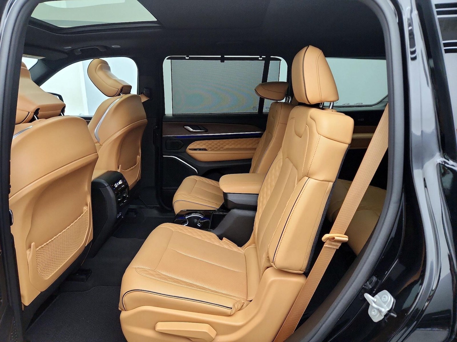 Rear Air Conditioning
