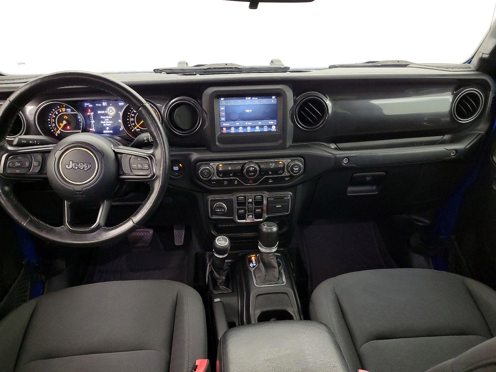 Apple CarPlay® & Android Auto™
