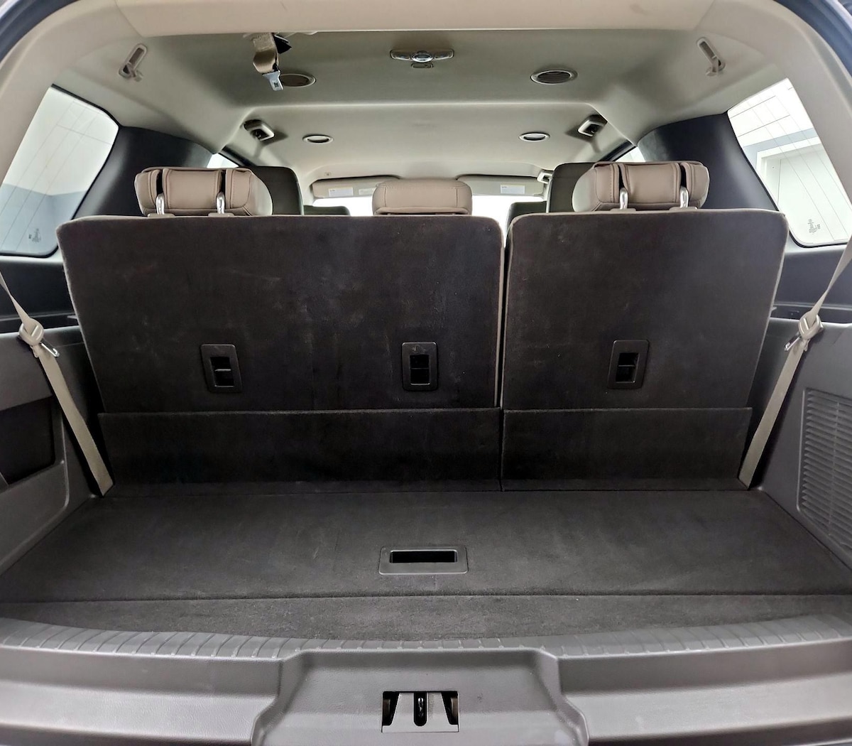 Trunk/Cargo (Seats Up)