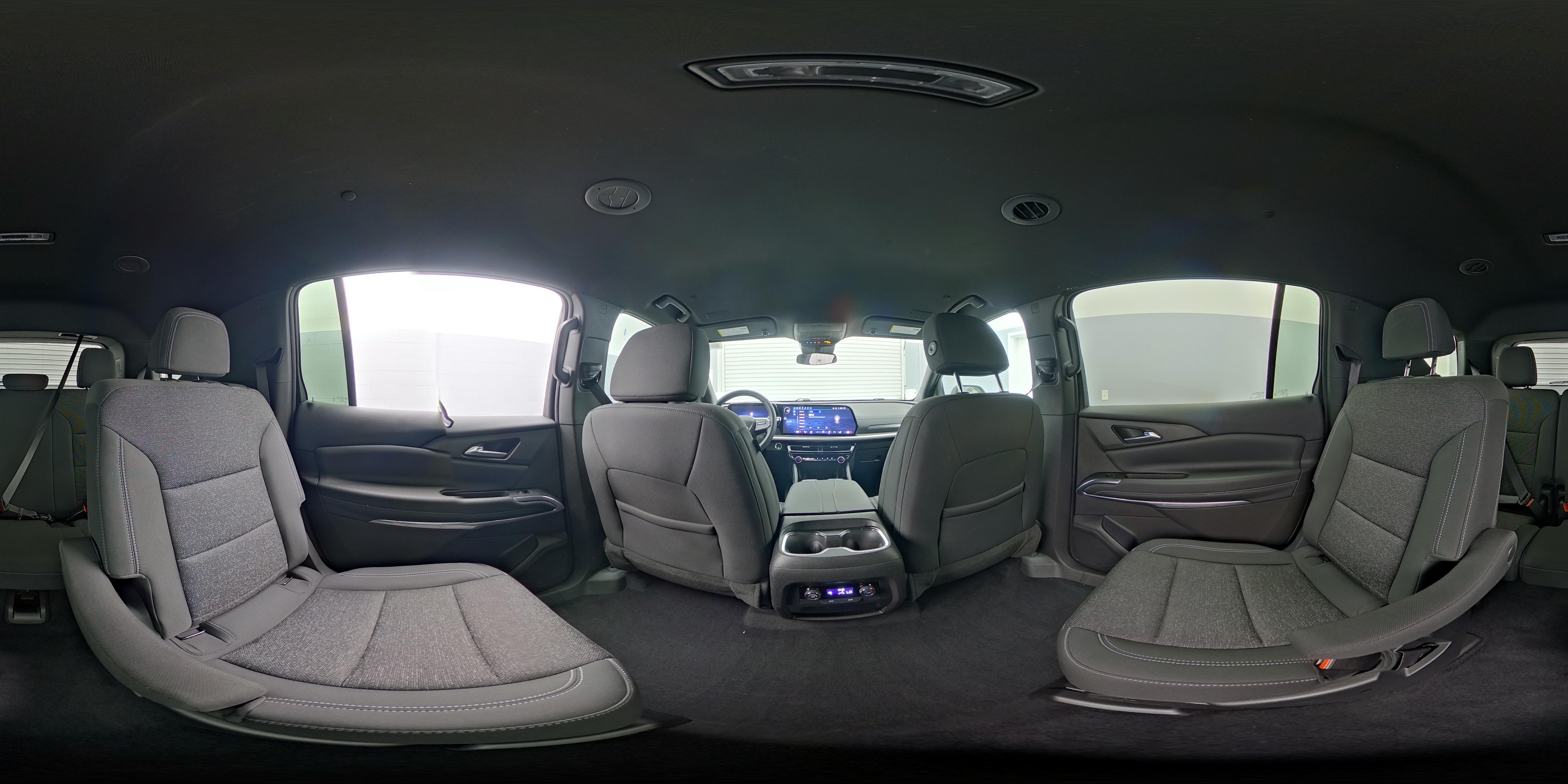 2025 Chevrolet Traverse LT - Photo 25