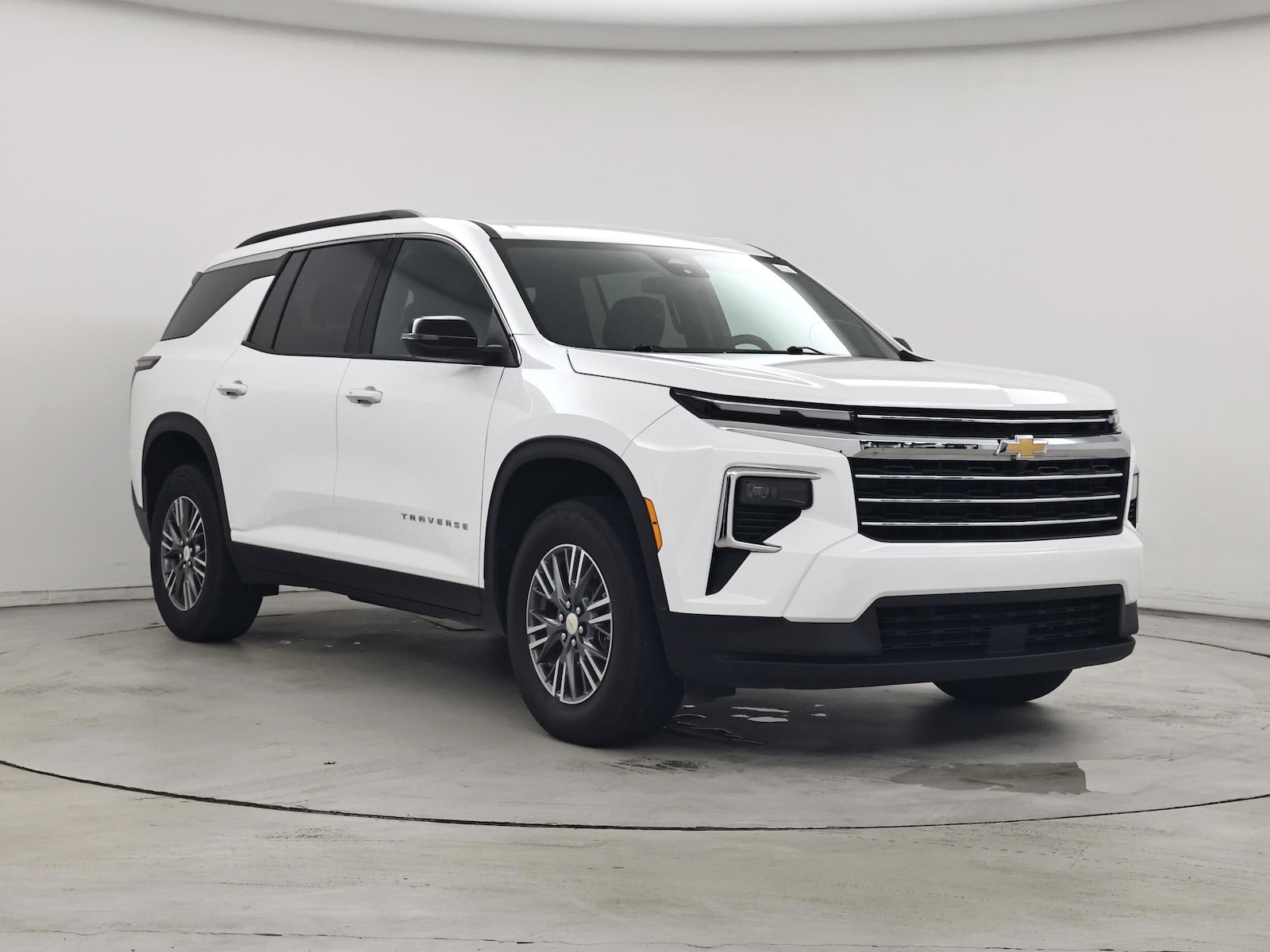 2025 Chevrolet Traverse LT - Photo 2