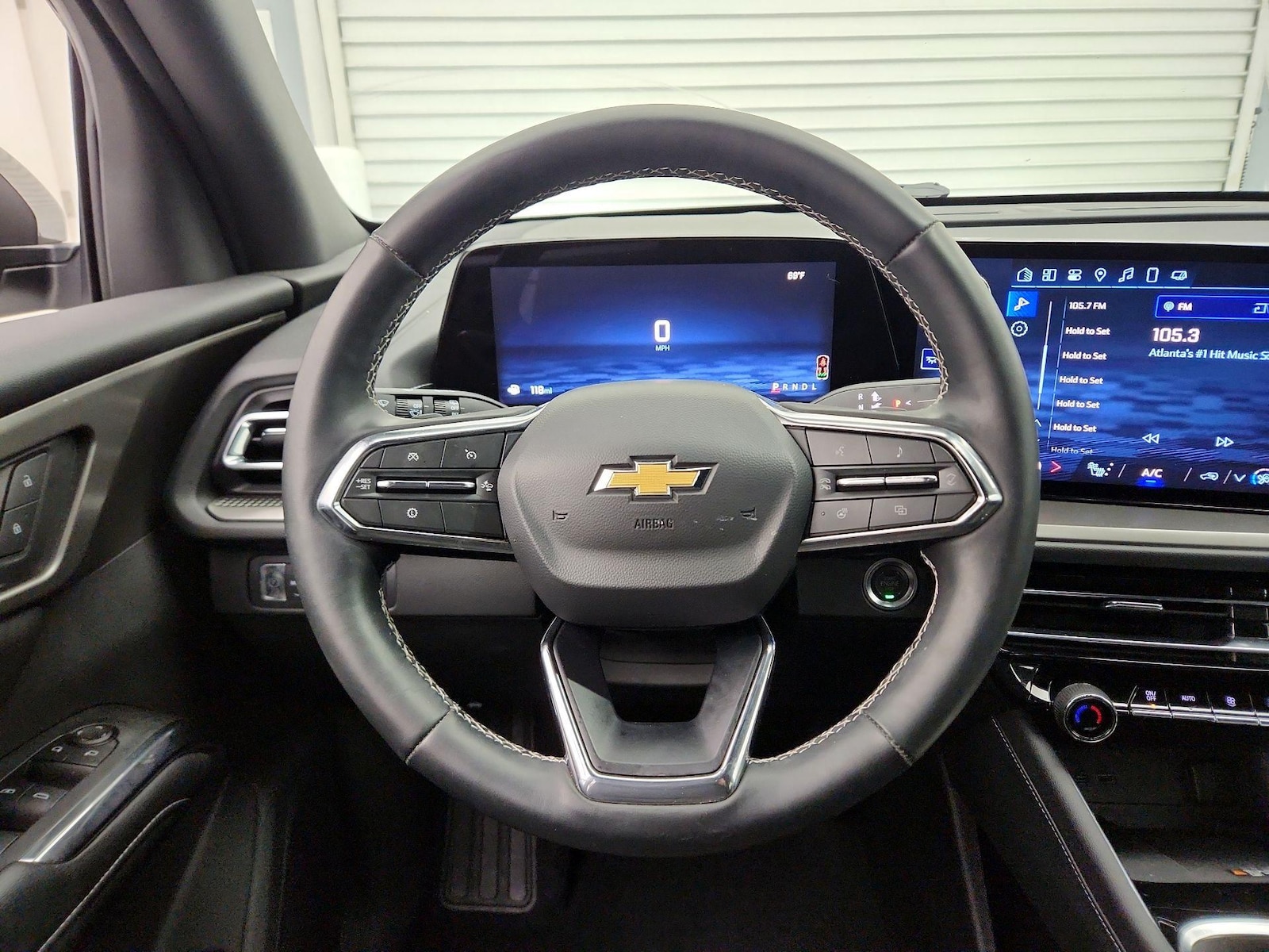 2025 Chevrolet Traverse LT - Photo 11