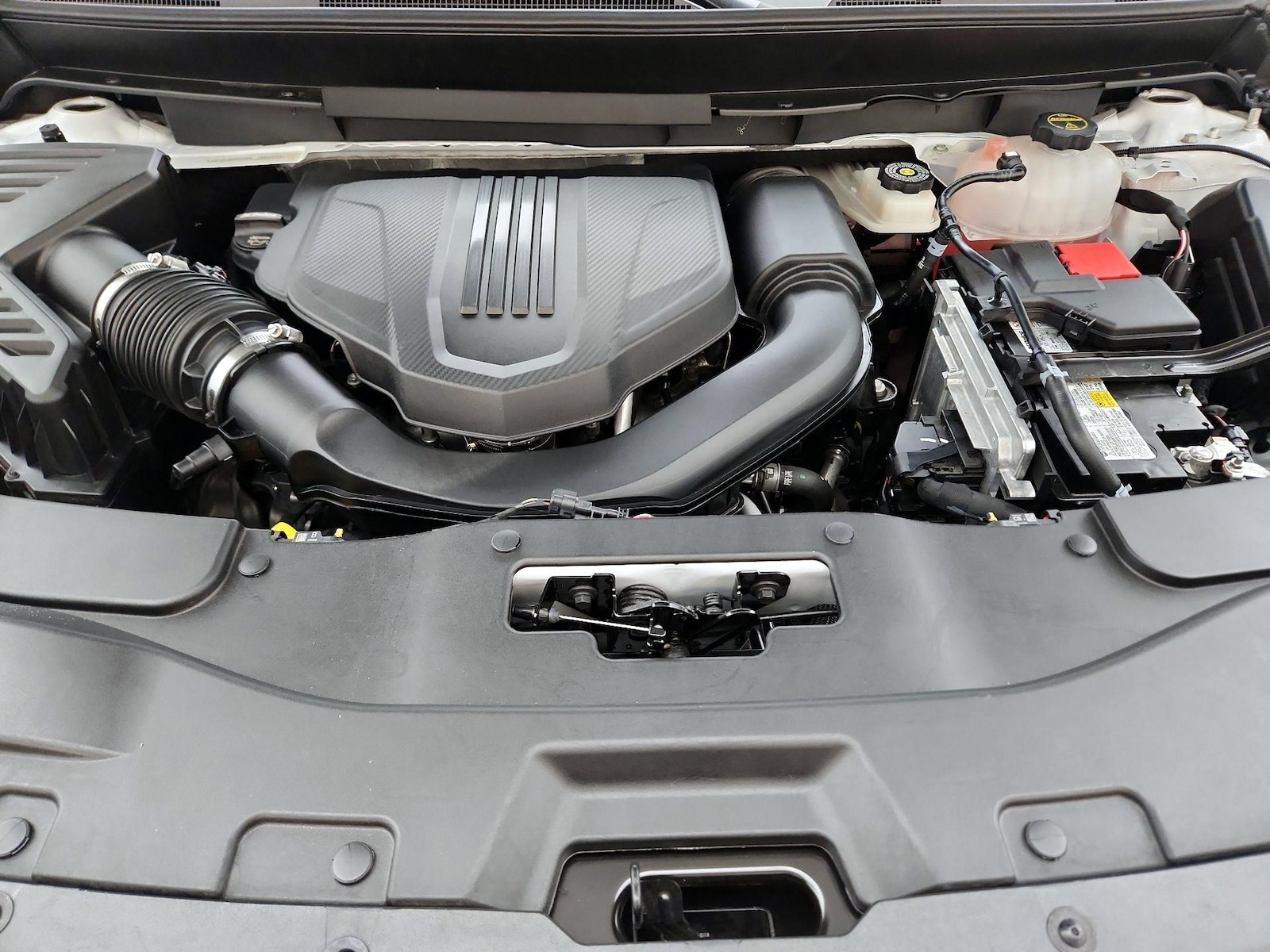 2025 Chevrolet Traverse LT - Photo 22