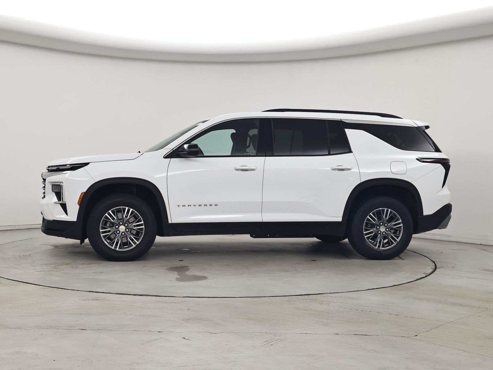 2025 Chevrolet Traverse LT - Photo 4