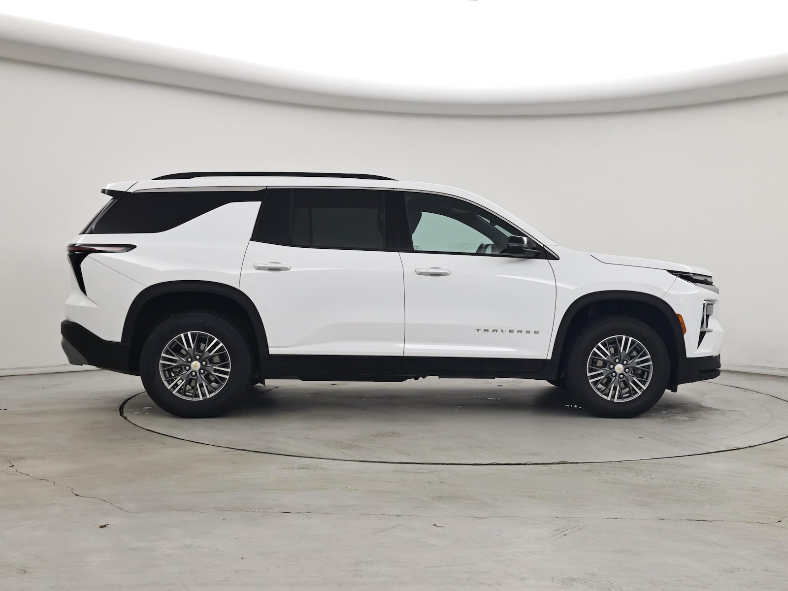 2025 Chevrolet Traverse LT - Photo 8