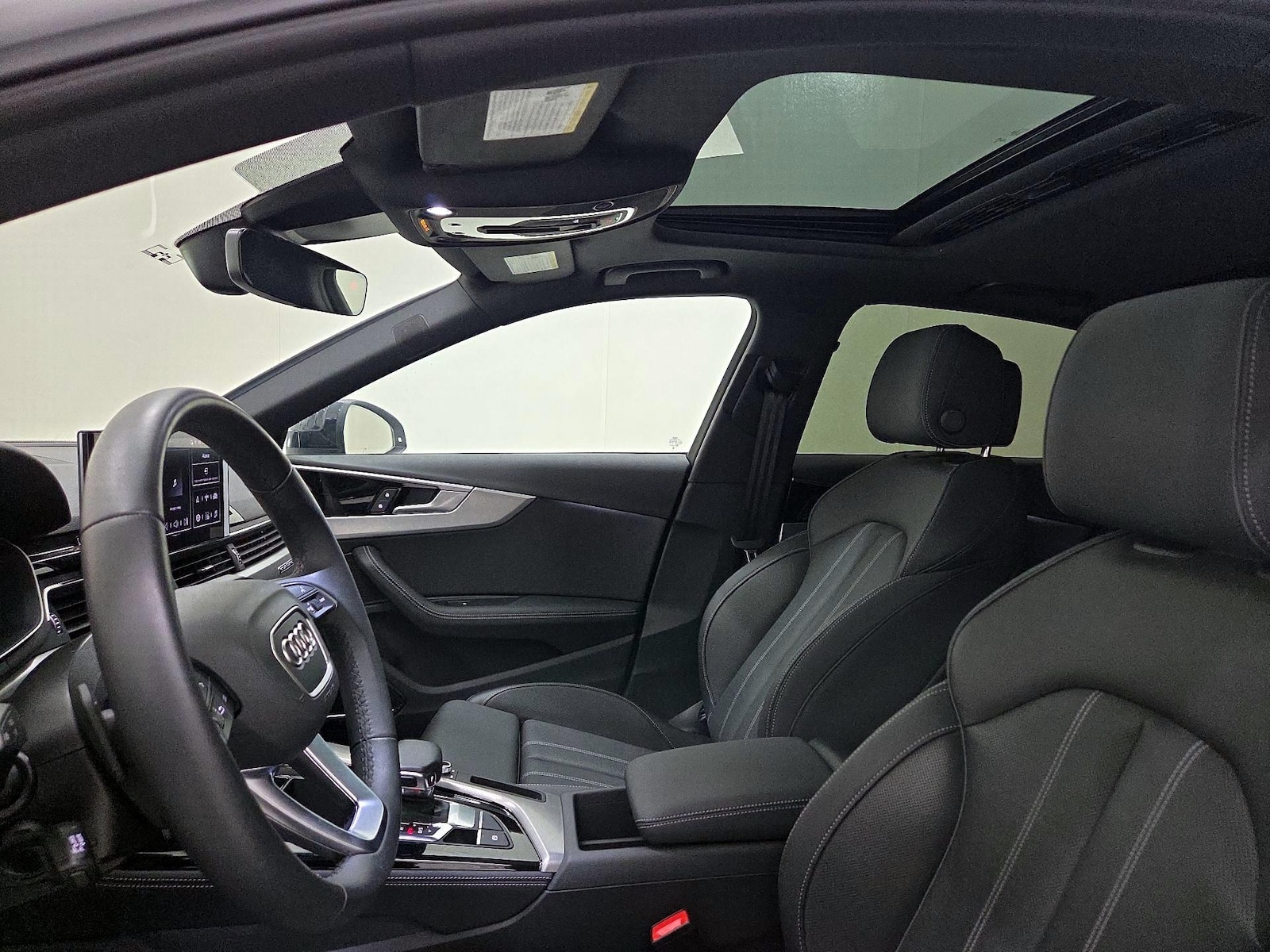 Sunroof(s) & Overhead Airbags