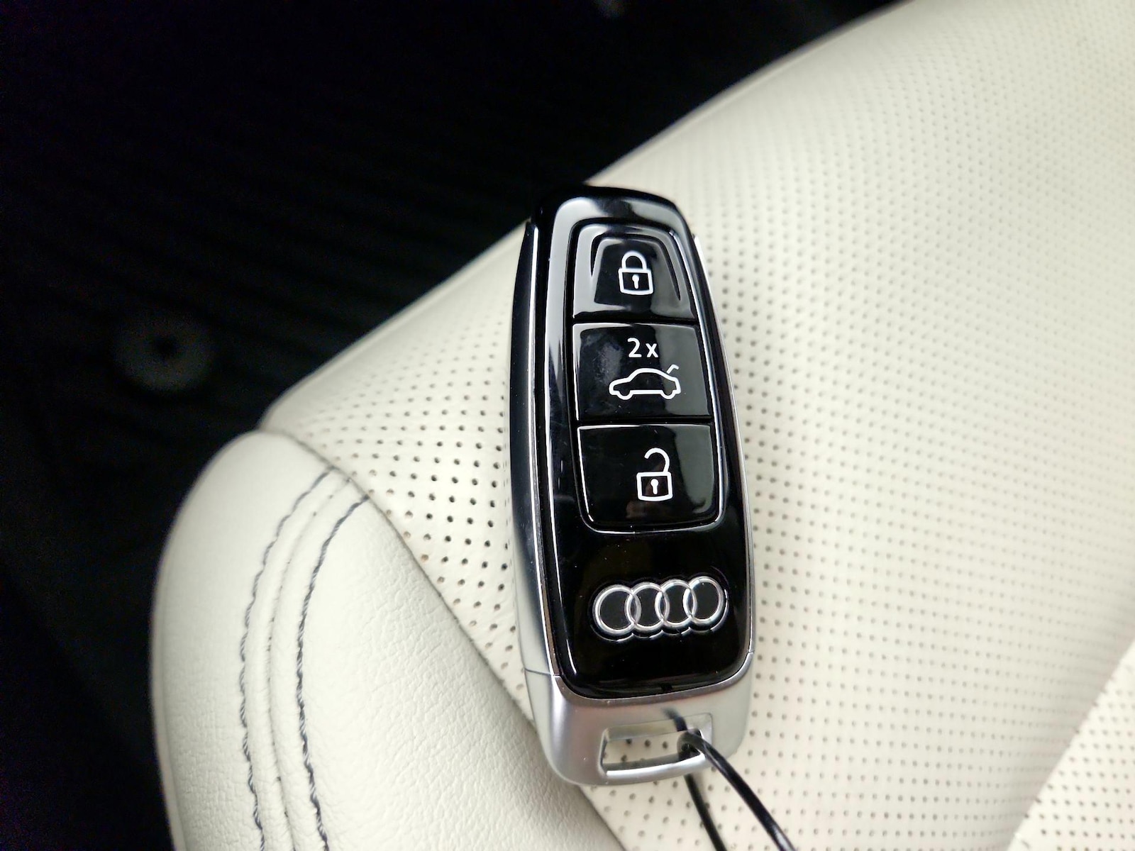 2024 Audi Q8 e-tron Premium Plus - Photo 25
