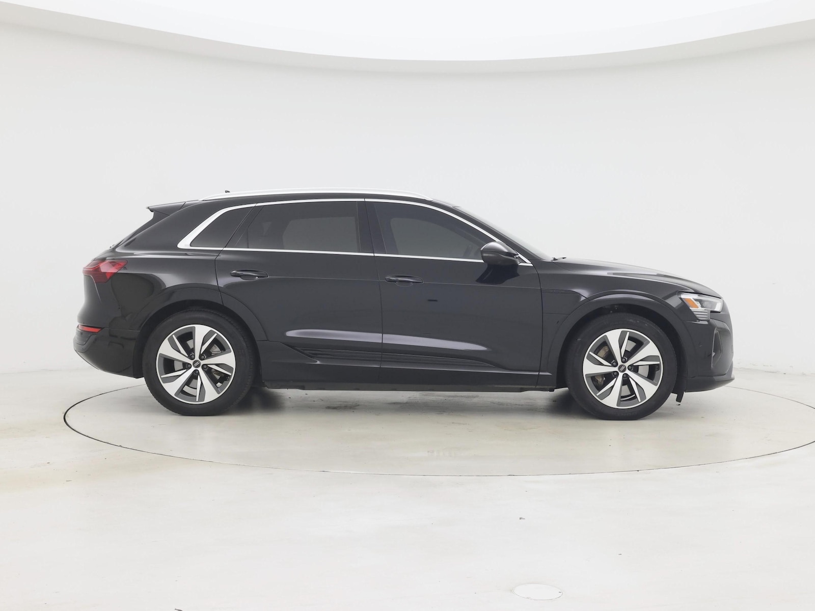 2024 Audi Q8 e-tron Premium Plus - Photo 8
