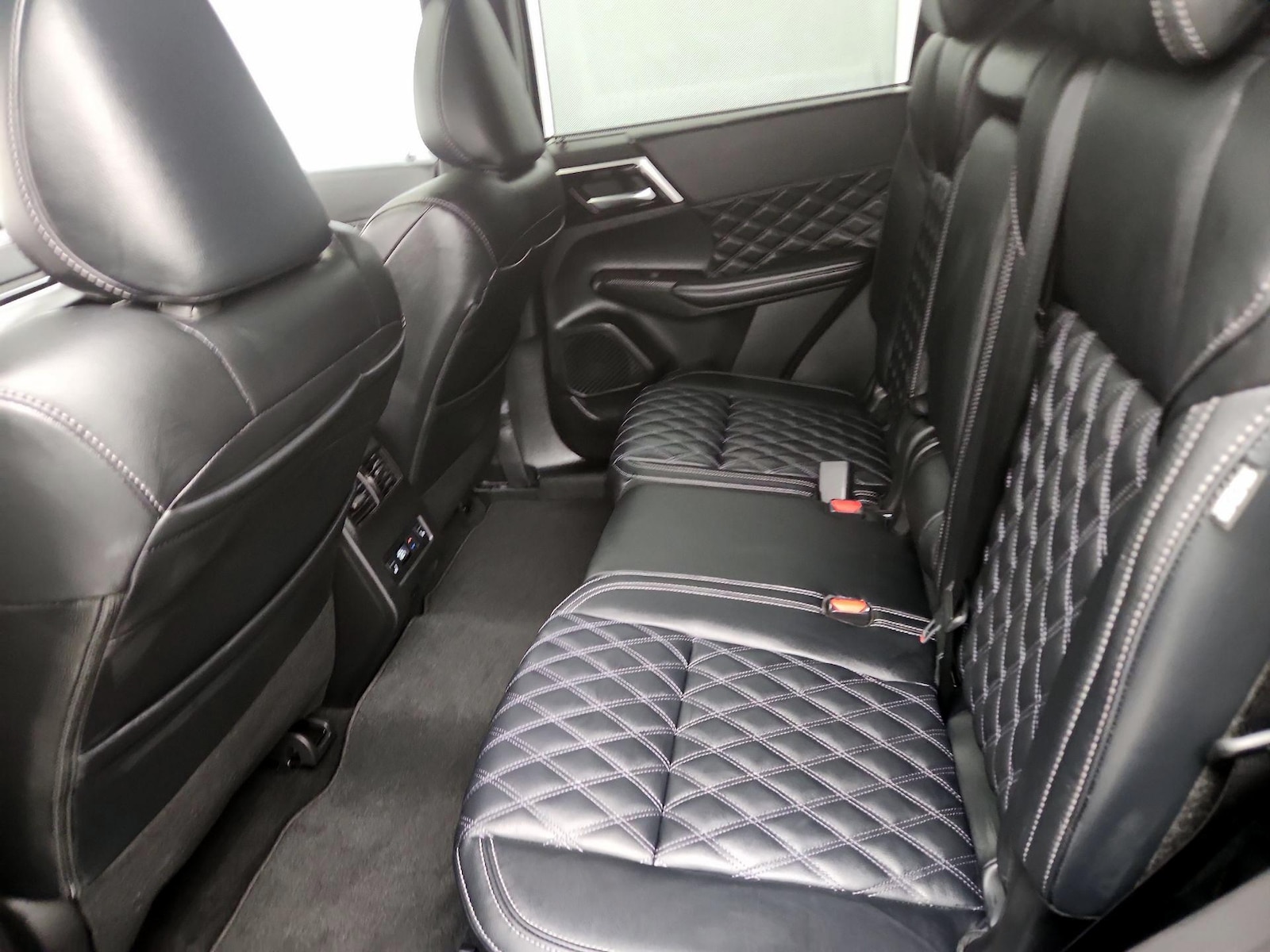 Rear Air Conditioning