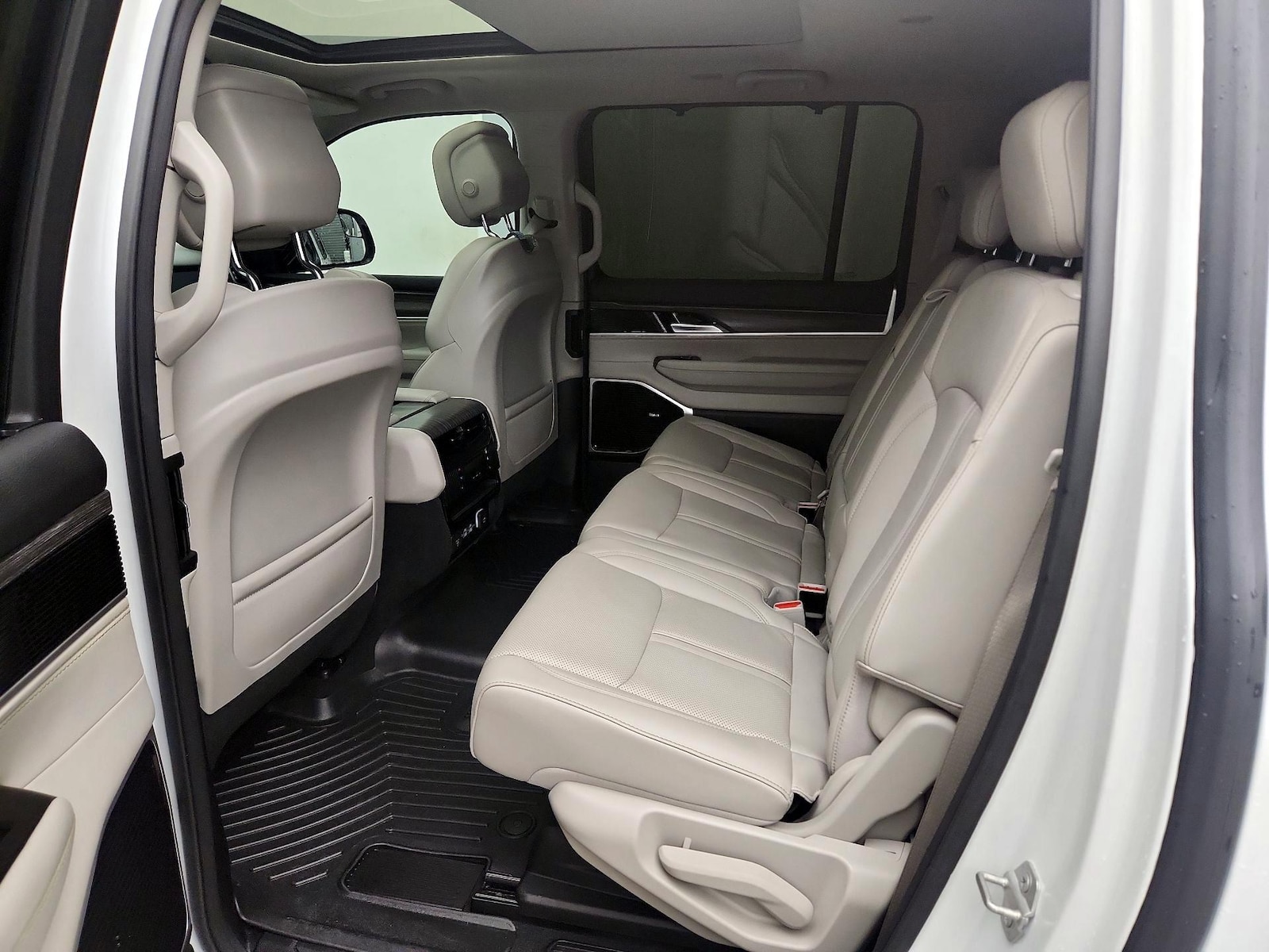 Rear Air Conditioning