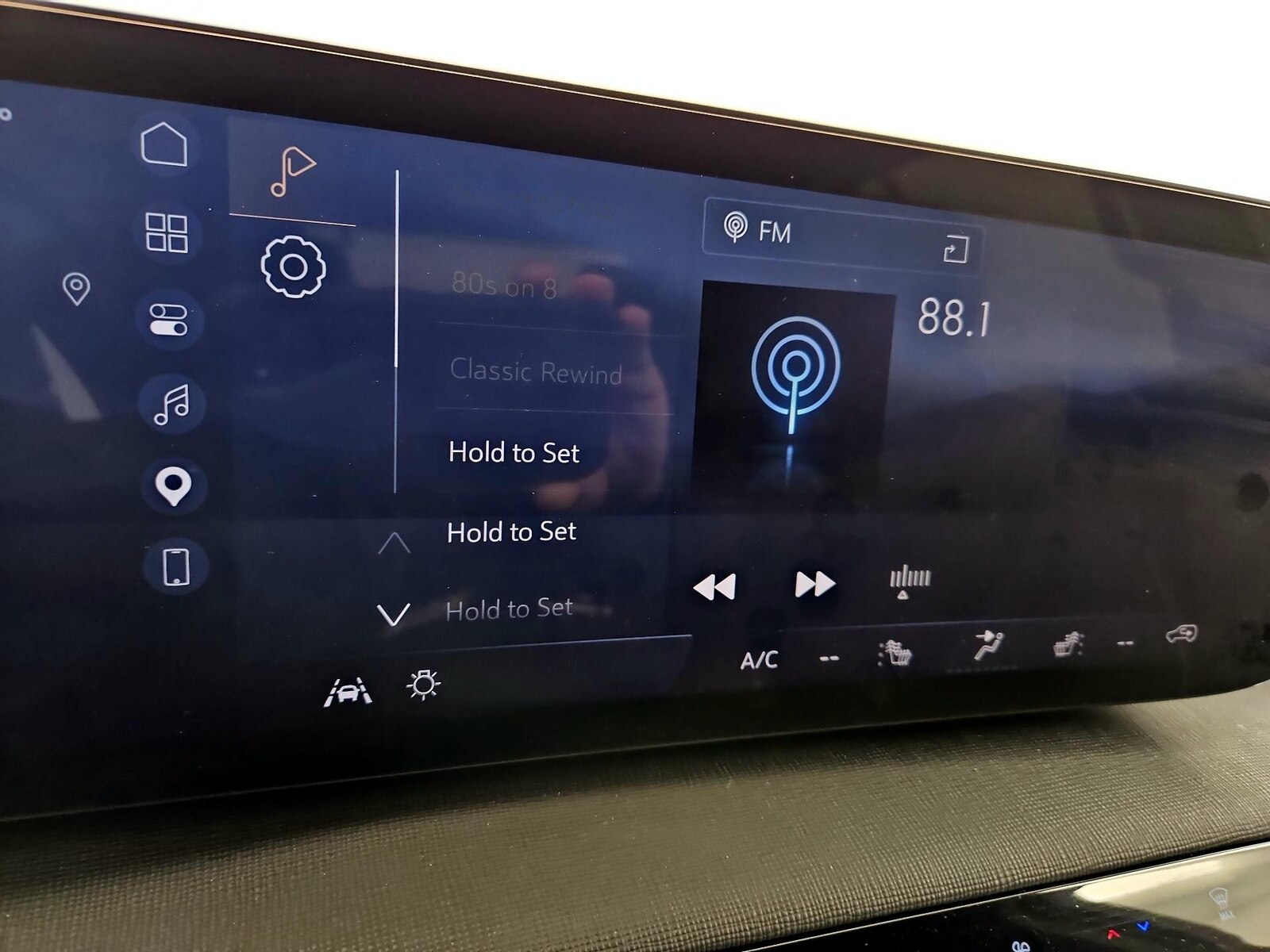 2026 Buick Enclave Preferred - Photo 16