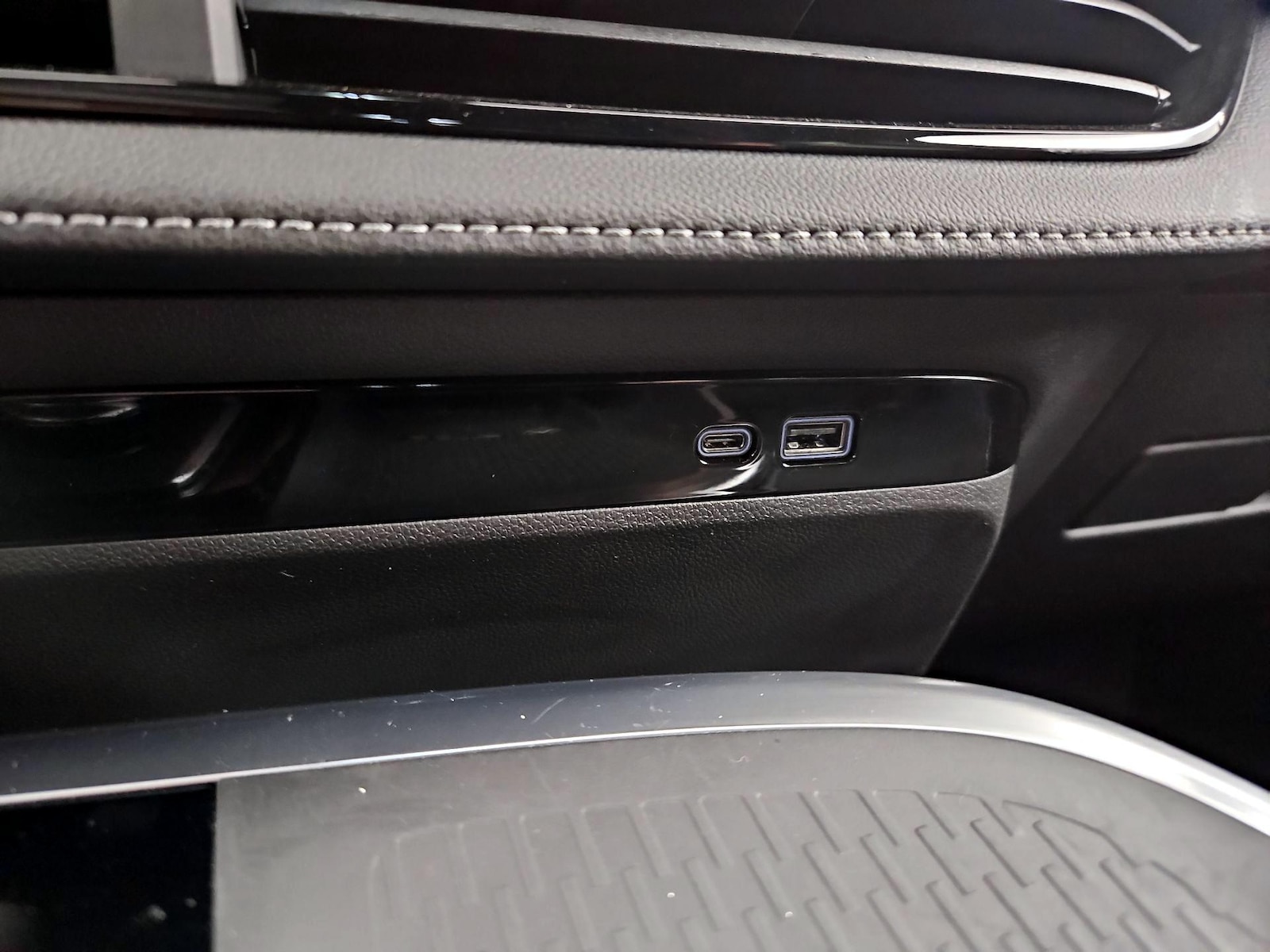2026 Buick Enclave Preferred - Photo 19