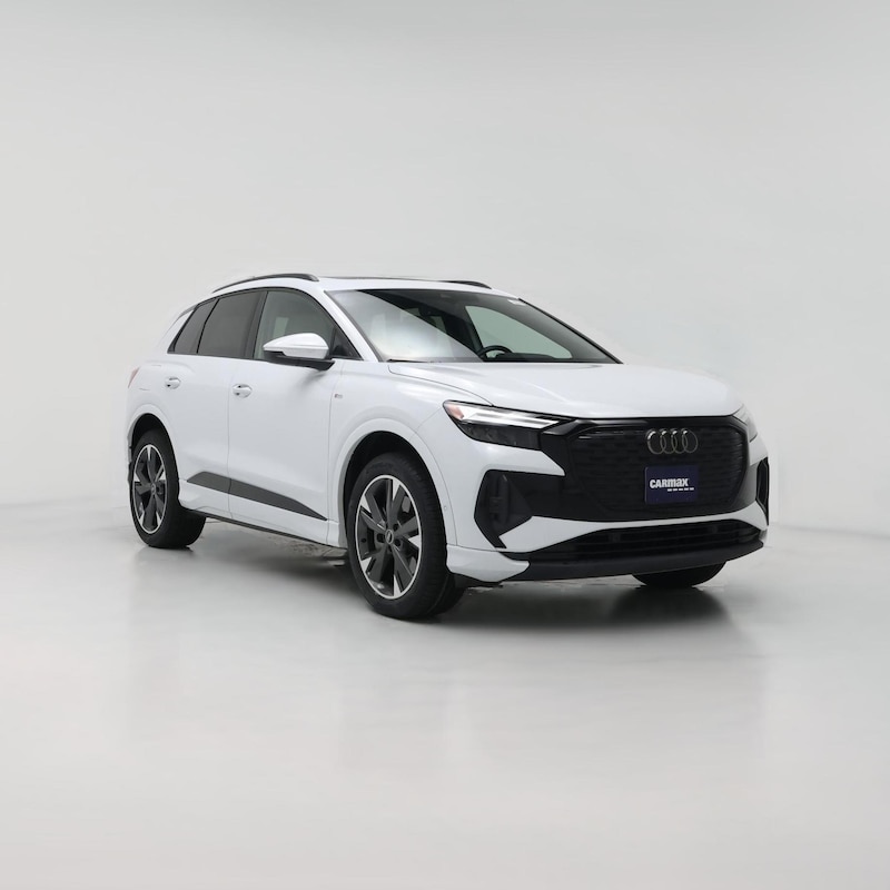 2024 Audi Q4 e-tron Premium Plus
