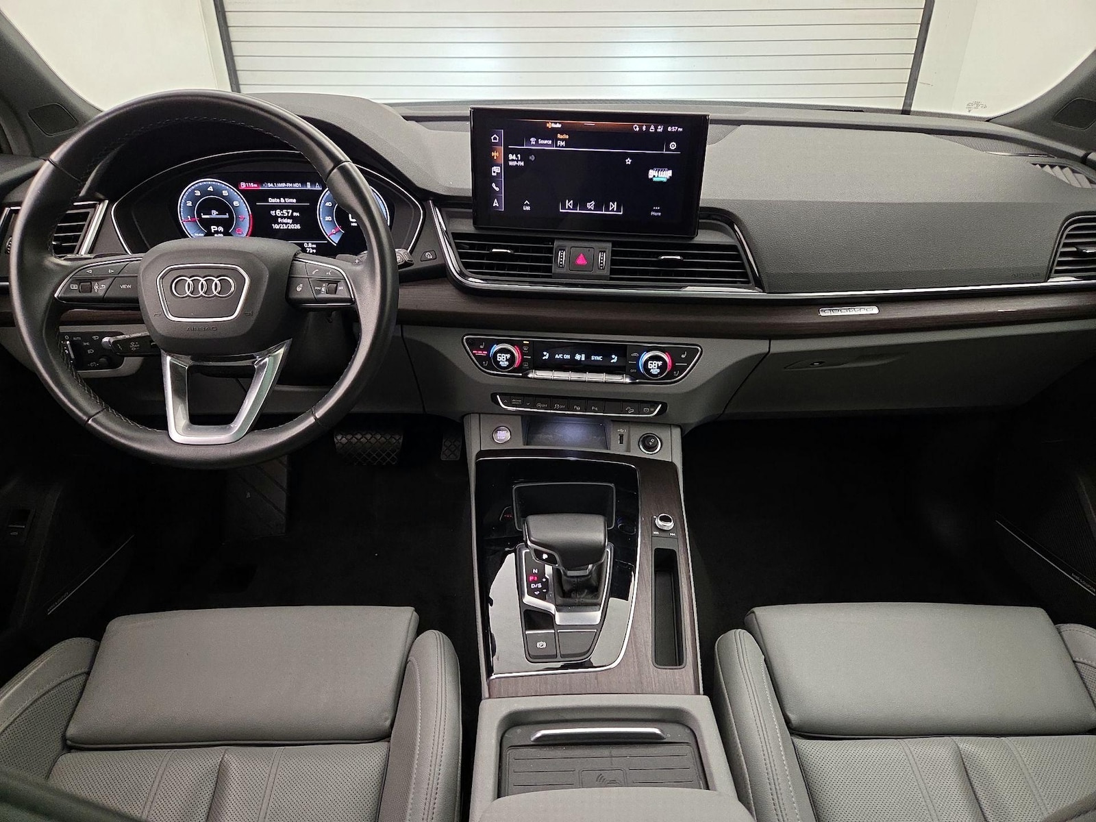 Apple CarPlay® & Android Auto™