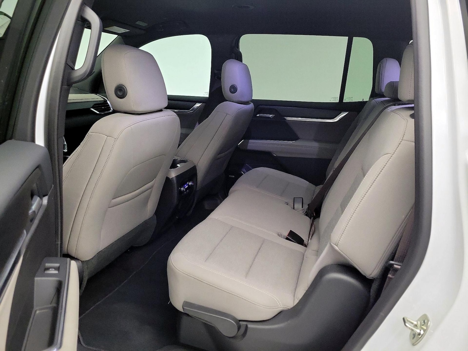 Rear Air Conditioning