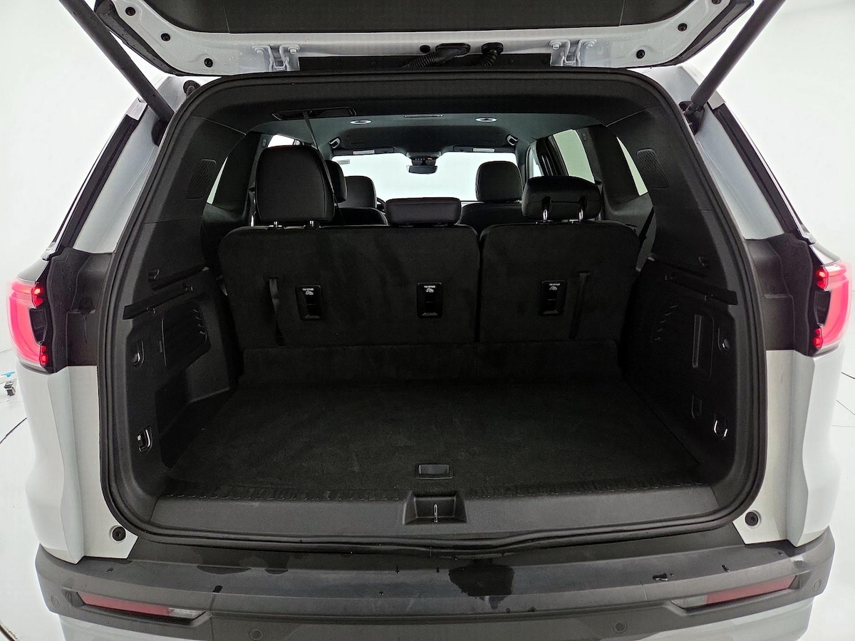 Trunk/Cargo (Seats Up)