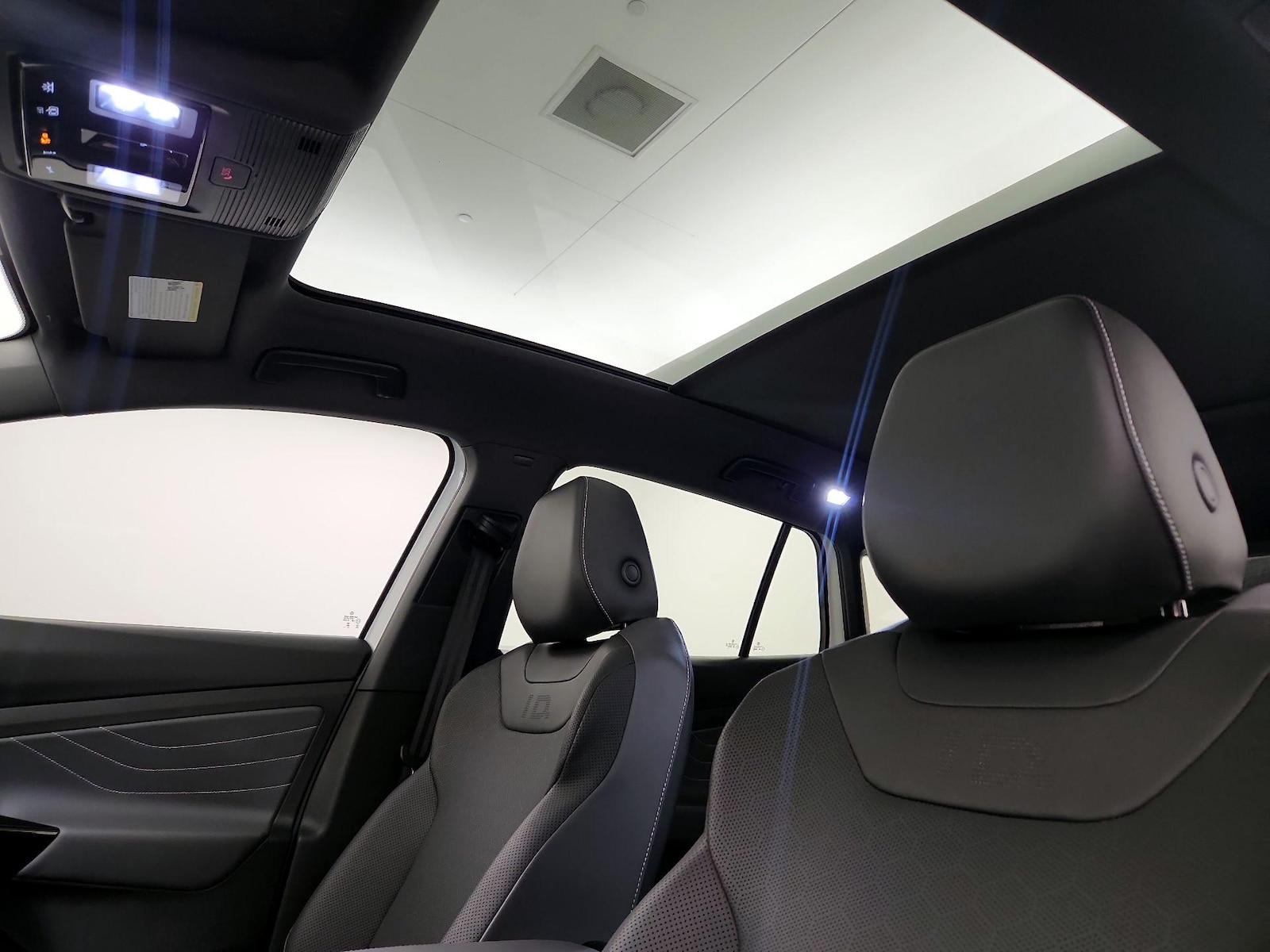 Skylight(s) & Overhead Airbags