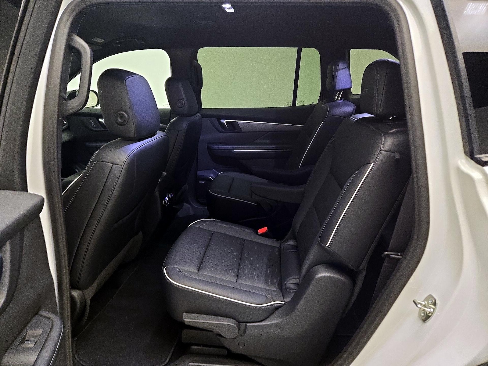 Rear Air Conditioning