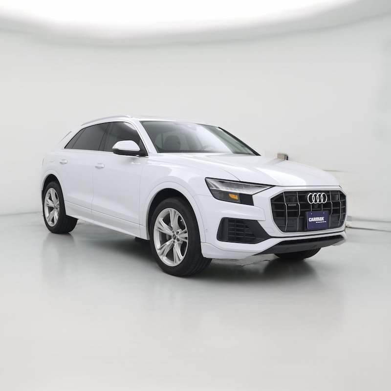 2023 Audi Q8 Premium