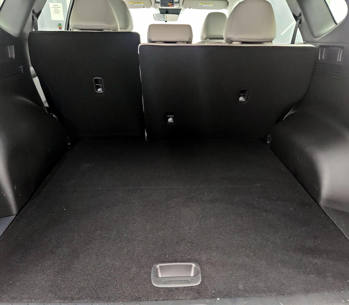 Trunk/Cargo (Seats Up)