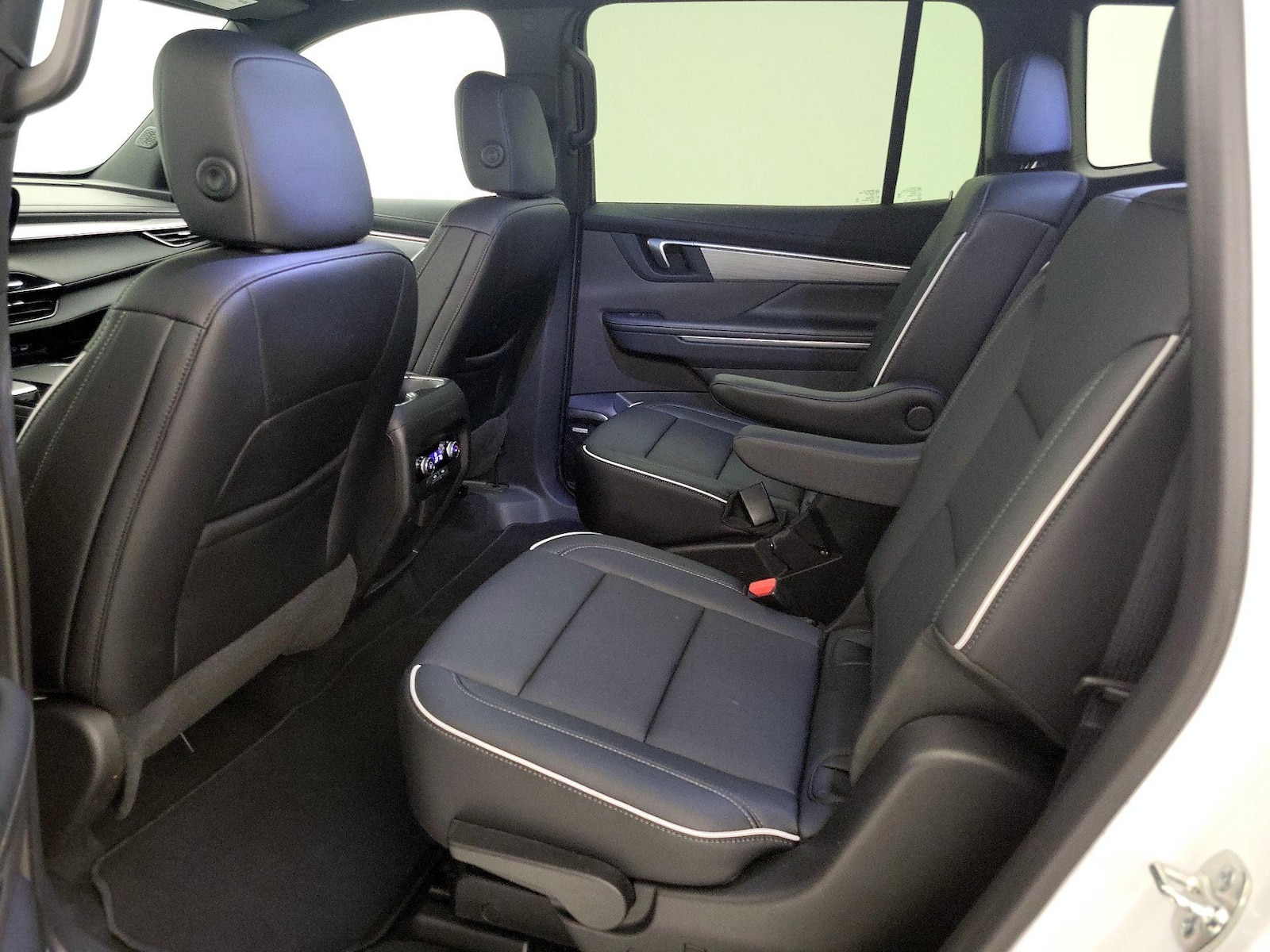 Rear Air Conditioning