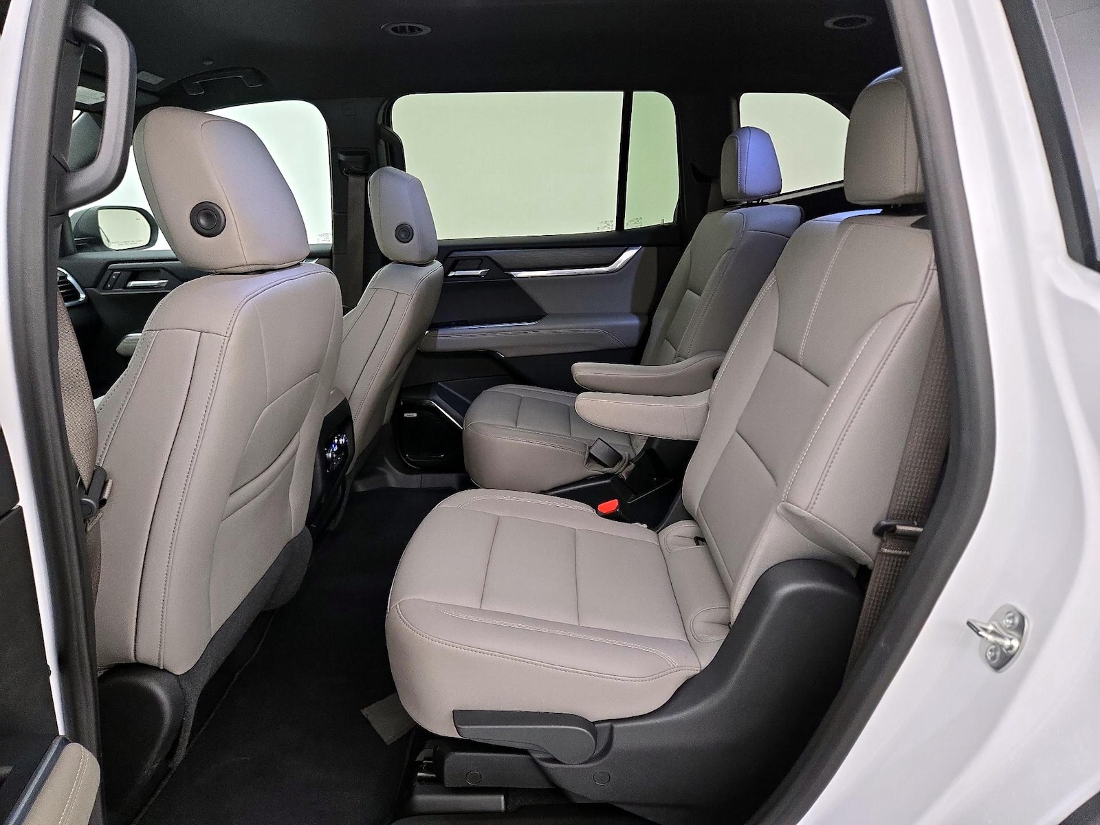 Rear Air Conditioning