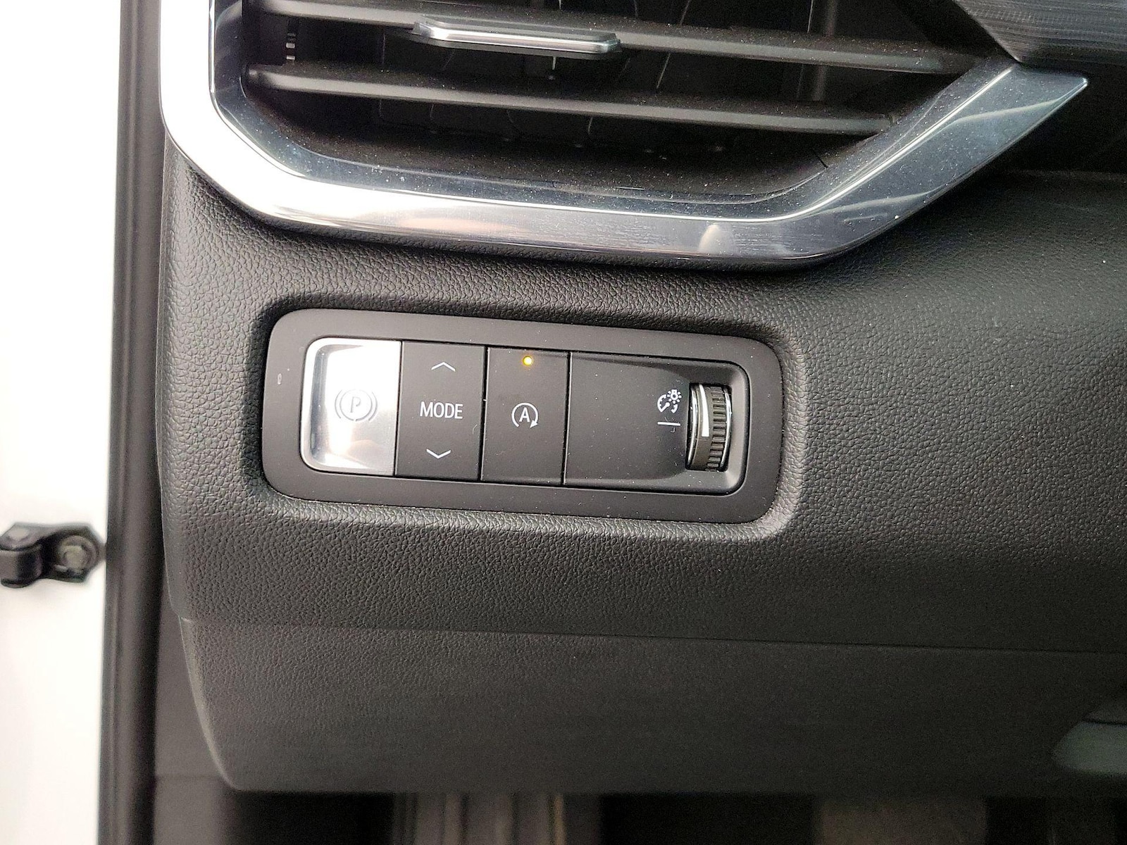 2026 GMC Acadia Elevation - Photo 14