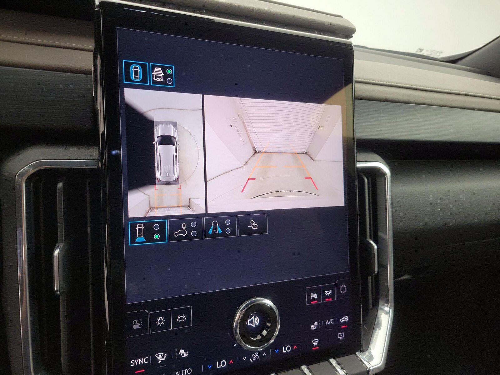 2026 GMC Acadia Elevation - Photo 16