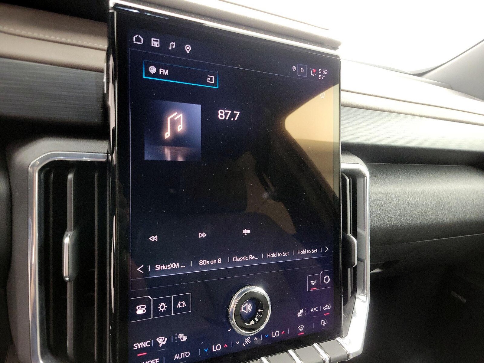 2026 GMC Acadia Elevation - Photo 17