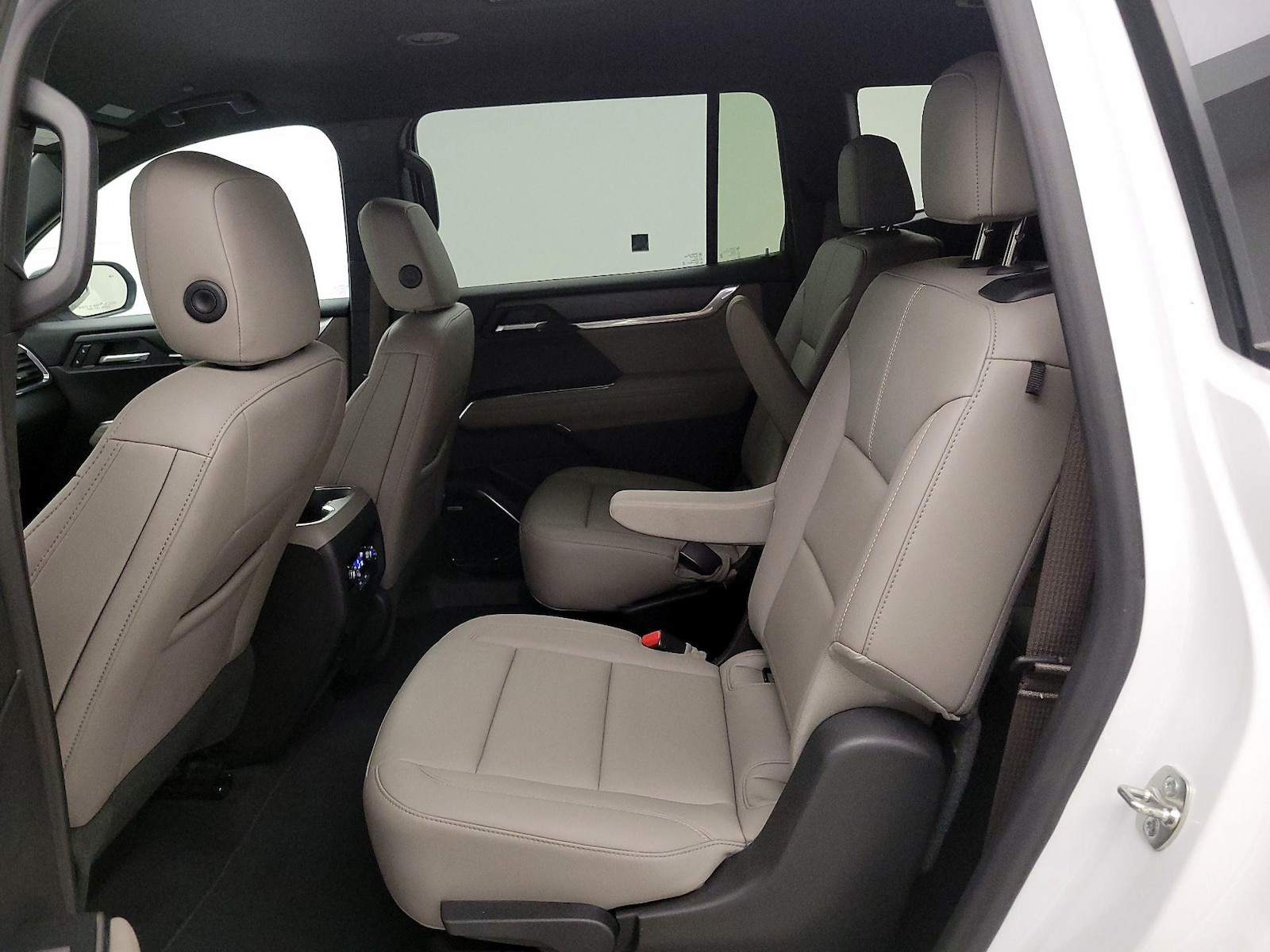 Rear Air Conditioning