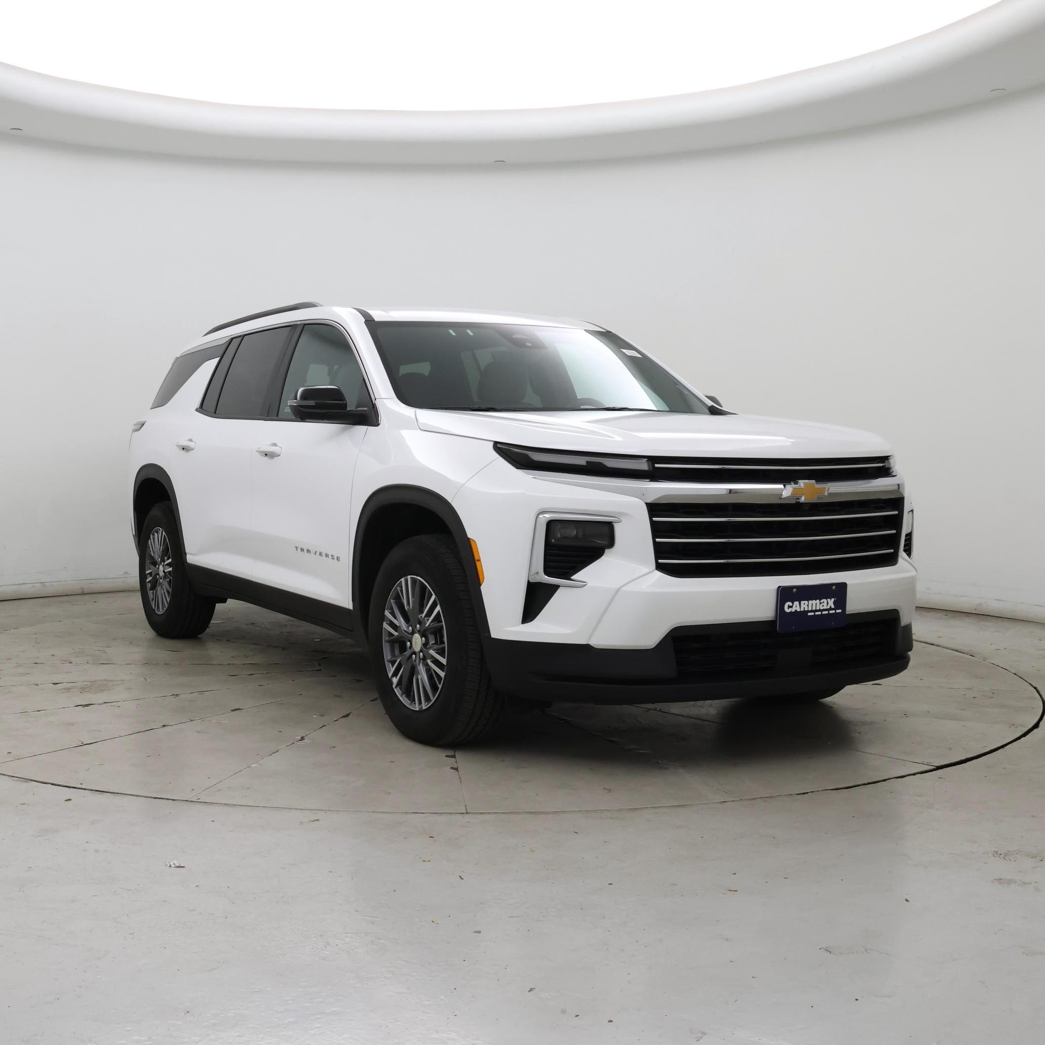 White 2026 Chevrolet Traverse SUV / Crossover Front-Wheel Drive Automatic